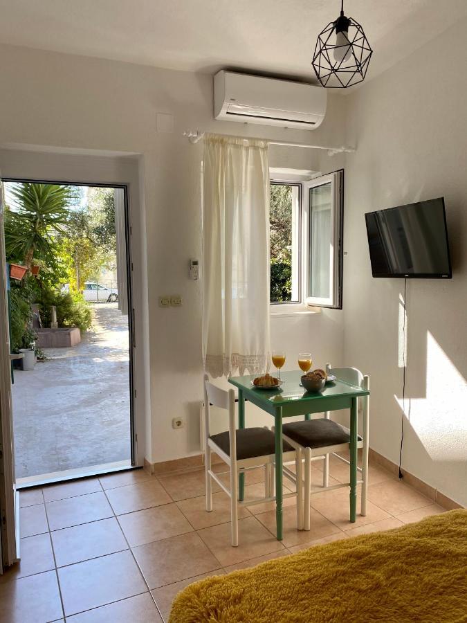 Apartment Sara Trogir Exterior photo